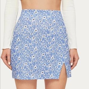Mini skirt brand new